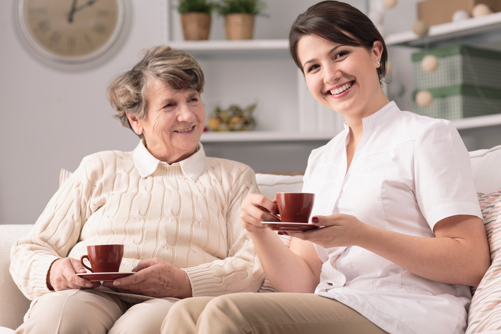 الشاي يحسن الذاكرة لدى كبار السن