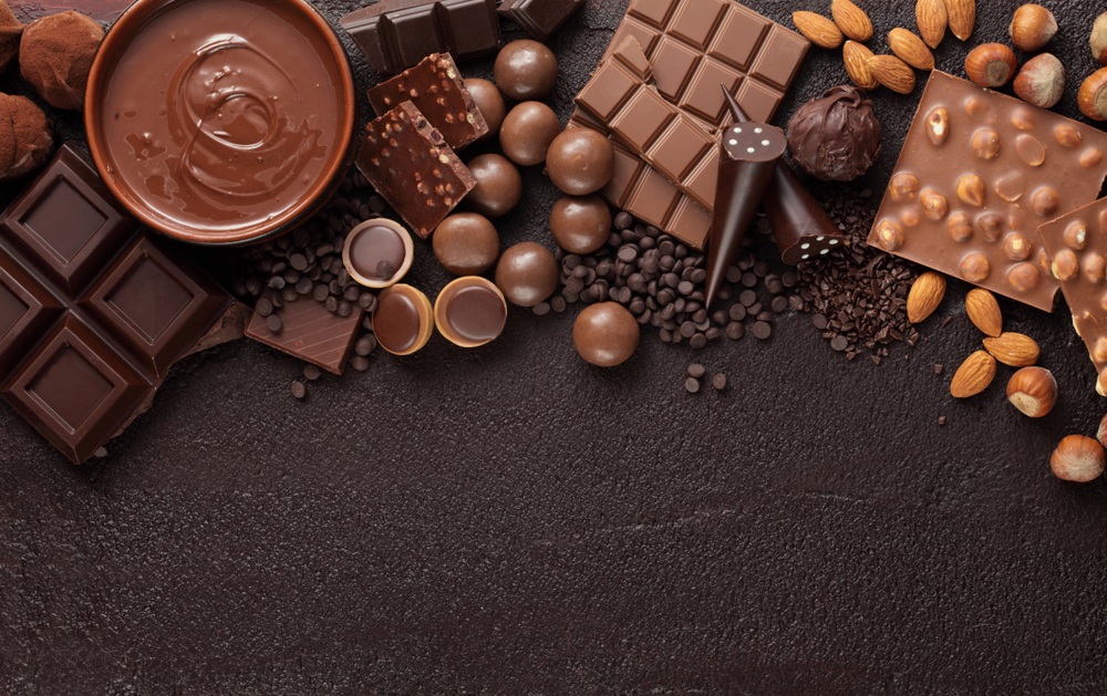  يساعد تناول الشوكولاته في محاربة الاكتئاب وتحسين المزاج