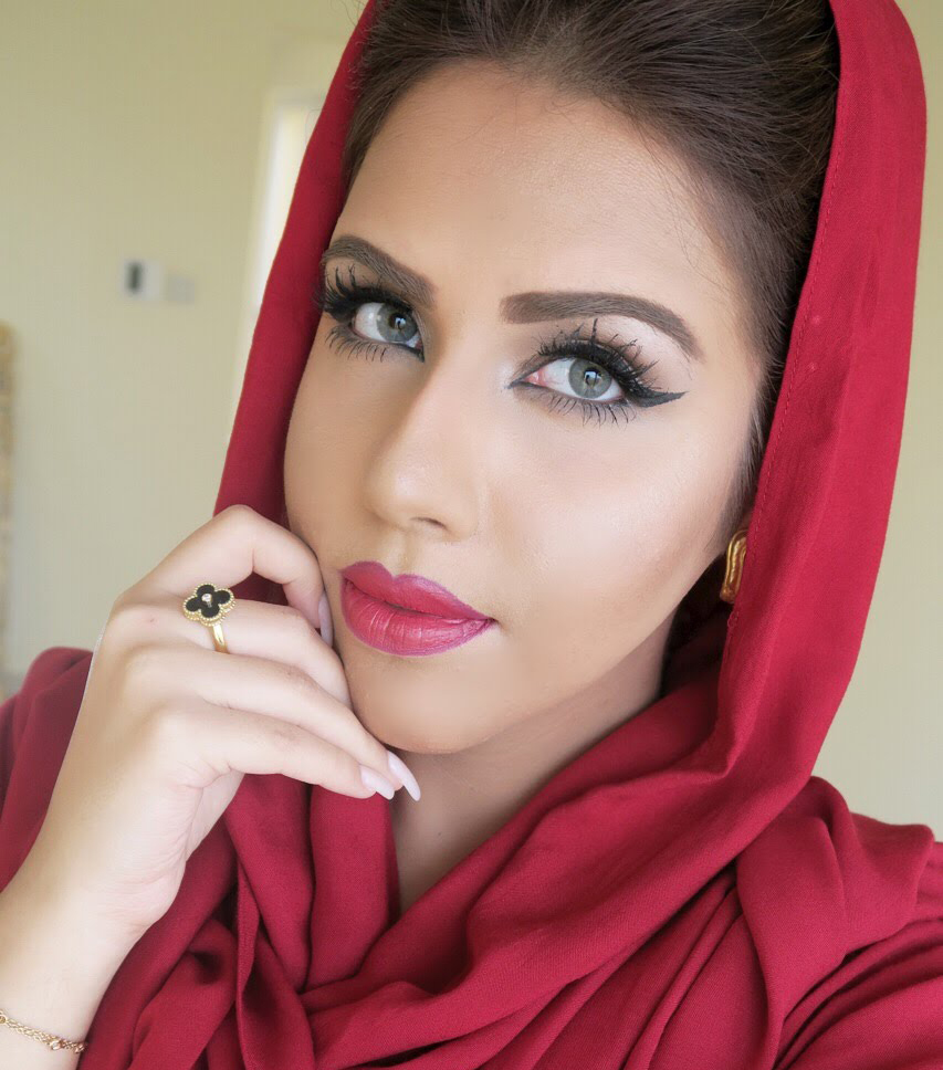 مكياج عيون ناعم في رمضان مع مدونات الجمال - مجلة هي