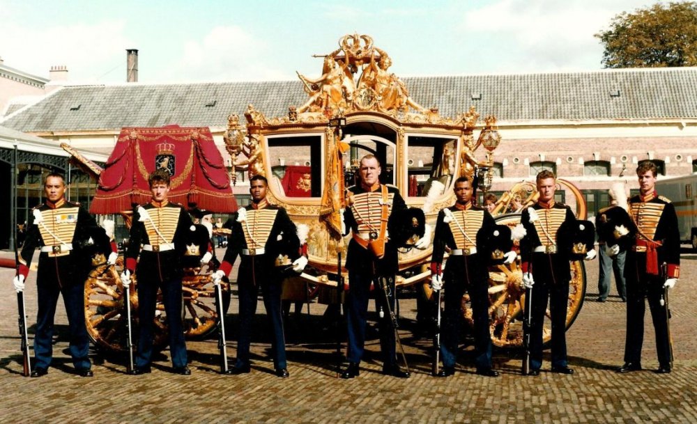 العربة الملكية الهولندية في معرض جديد بأمستردام