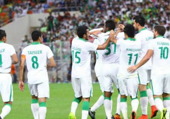 الأهلي السعودي يهزم تراكتور الإيراني في دوري أبطال آسيا.