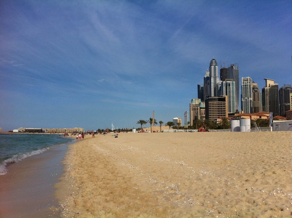شاطئ جميرا بيتش ريزيدنس بواسطة uveX