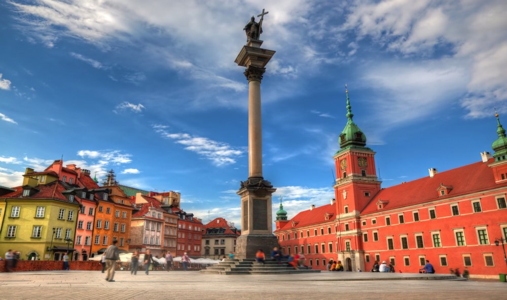 وارسو عاصمة بولندا وهي موطن للكثير من المواقع والمعالم التاريخية