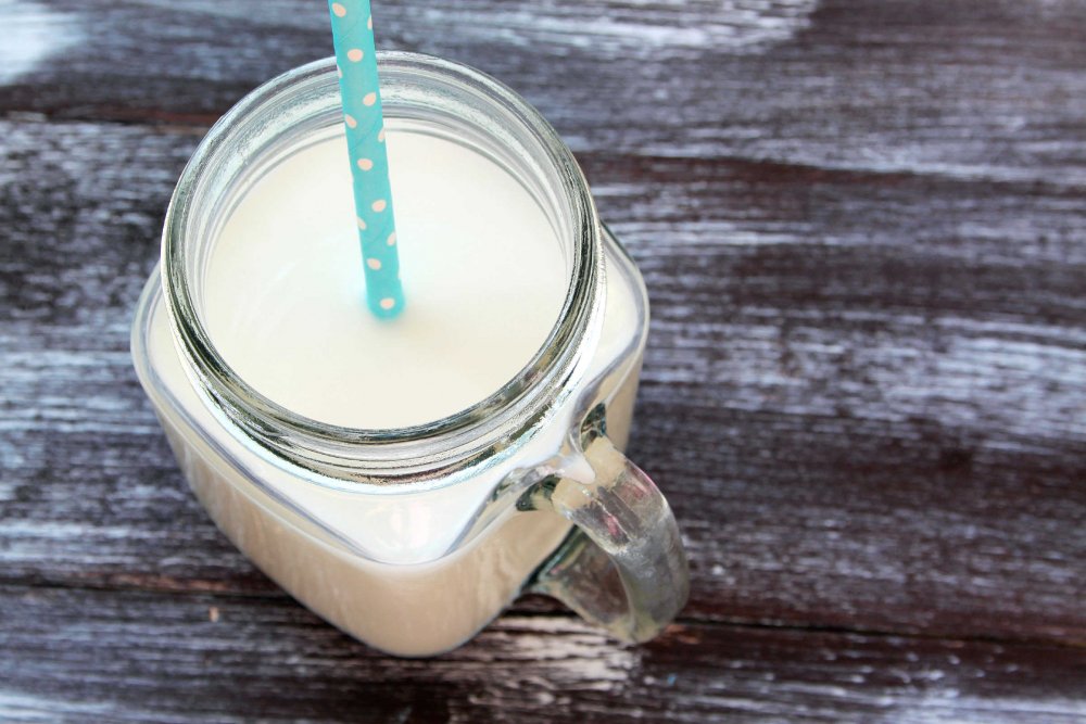 الحليب غير العضوي يحتوي على هرمونات اصطناعية ضارة بالصحة