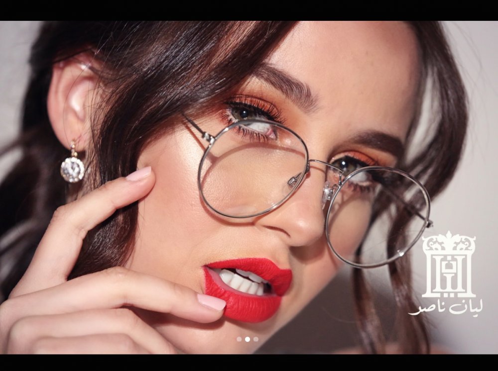 بالفيديو : طريقة سهلة لإبراز جمال العيون الصغيرة مع خبيرة التجميل ليان - مجلة هي