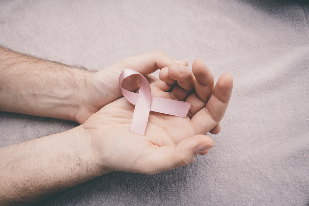 اضطراب الهرمونات من مسببات سرطان الثدي لدى الرجال