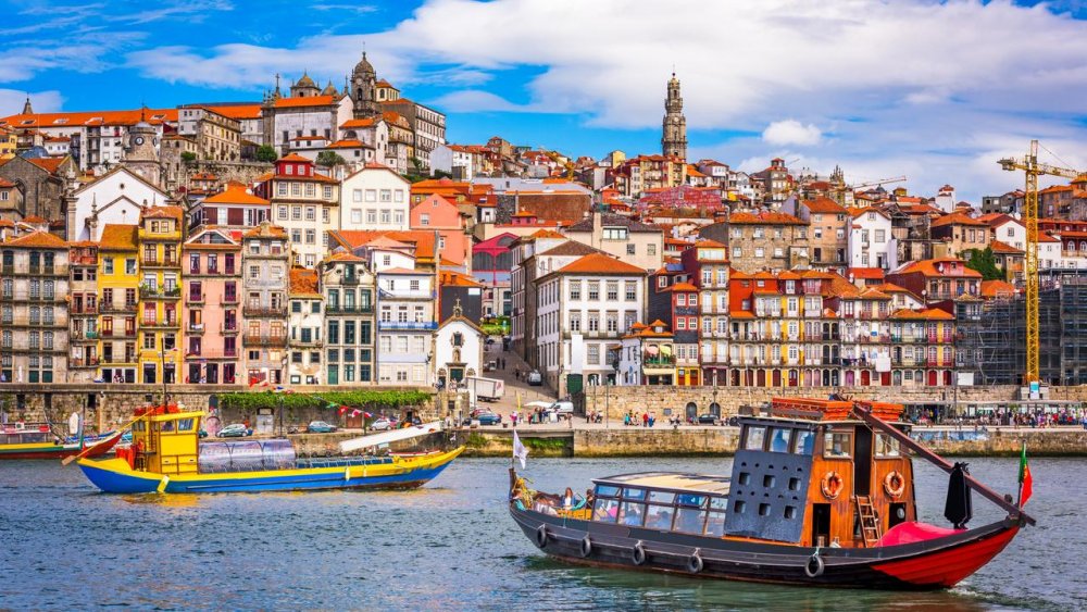 وجهات سياحية رخيصة يمكن السفر لها خلال شهر ديسمبر - البرتغال