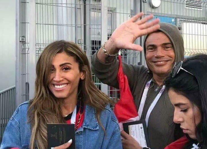 عمرو دياب ودينا الشربيني في كأس العالم 
