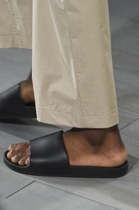 الحذاء الرجالي التقليدي من Alex Mullins