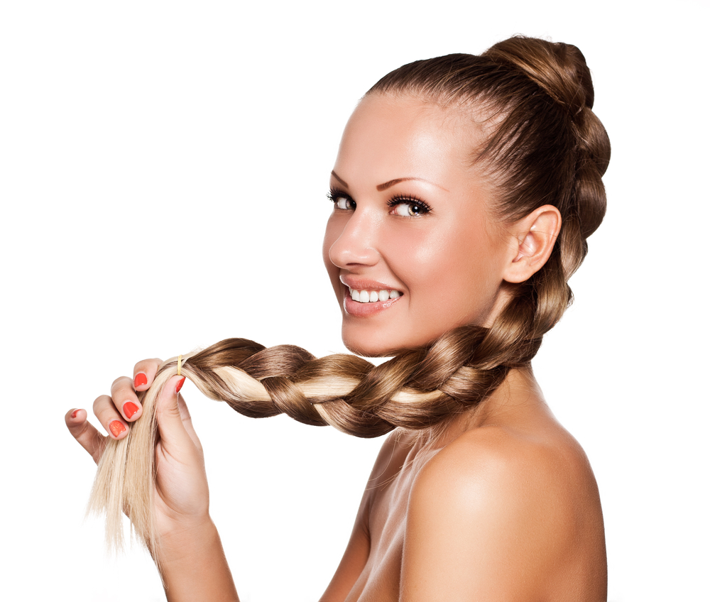 طريقة عمل تسريحات شعر مرفوعة لصاحبات الشعر الطويل