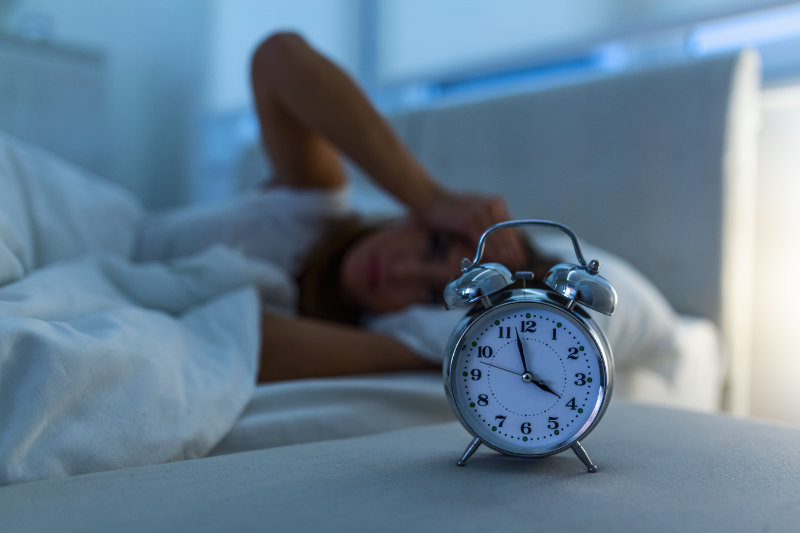 صعوبة النوم ليلا من أعراض الأرق