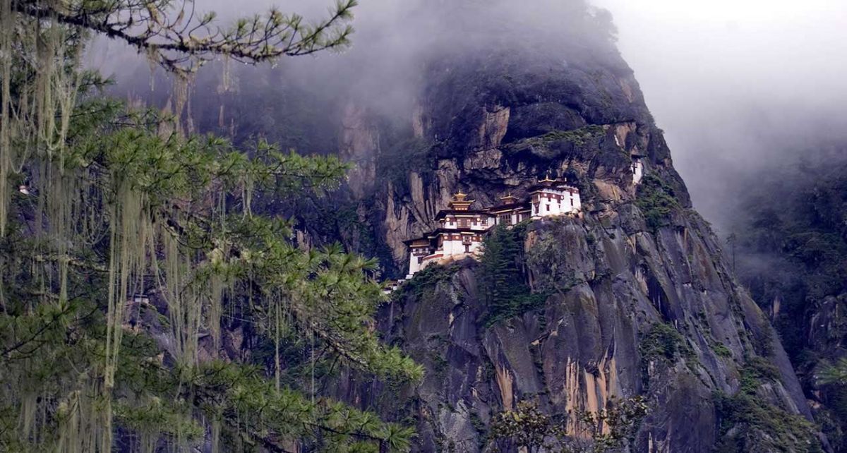 الذهاب في رحلة في وادي بارو في بوتان