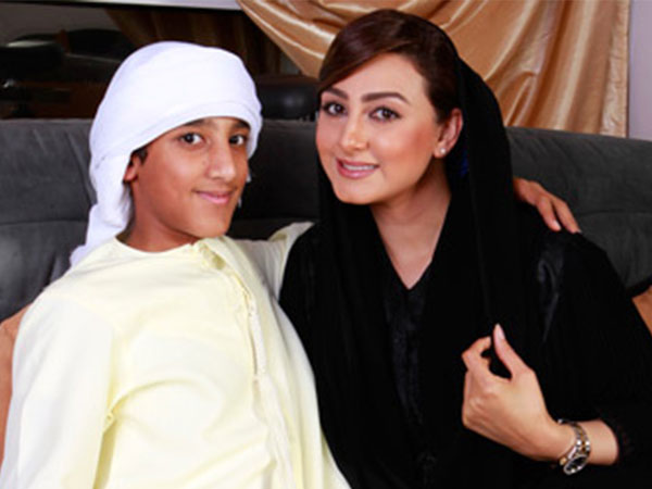 هيفاء حسين مع ابنها