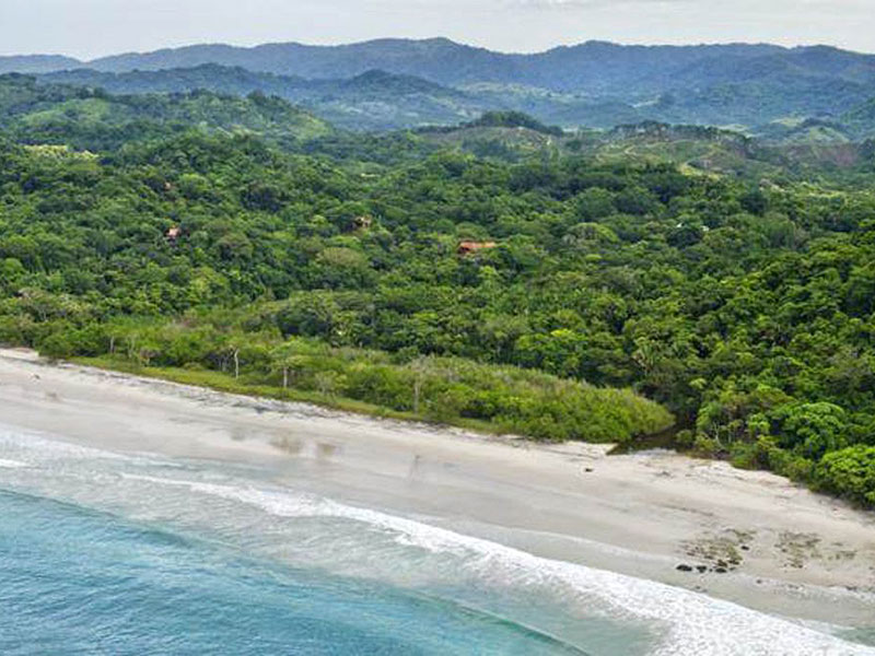 احد الشواطئ بكوستاريكا
