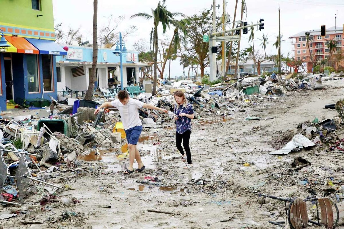  المساعدة للمتضررين من إعصار فلوريدا