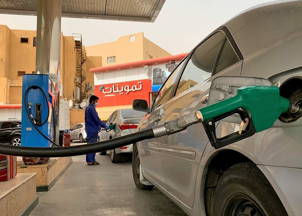 السعودية ترفض إلغاء الحد الأقصى لأسعار البنزين