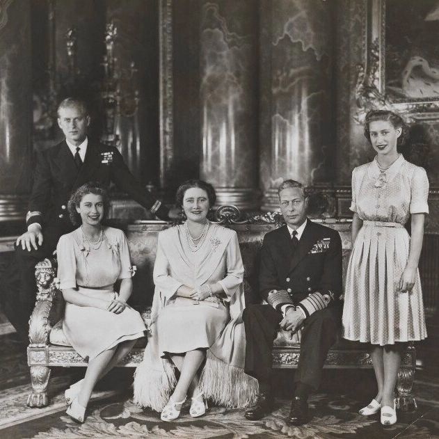 صورة نادرة للعائلة المالكة