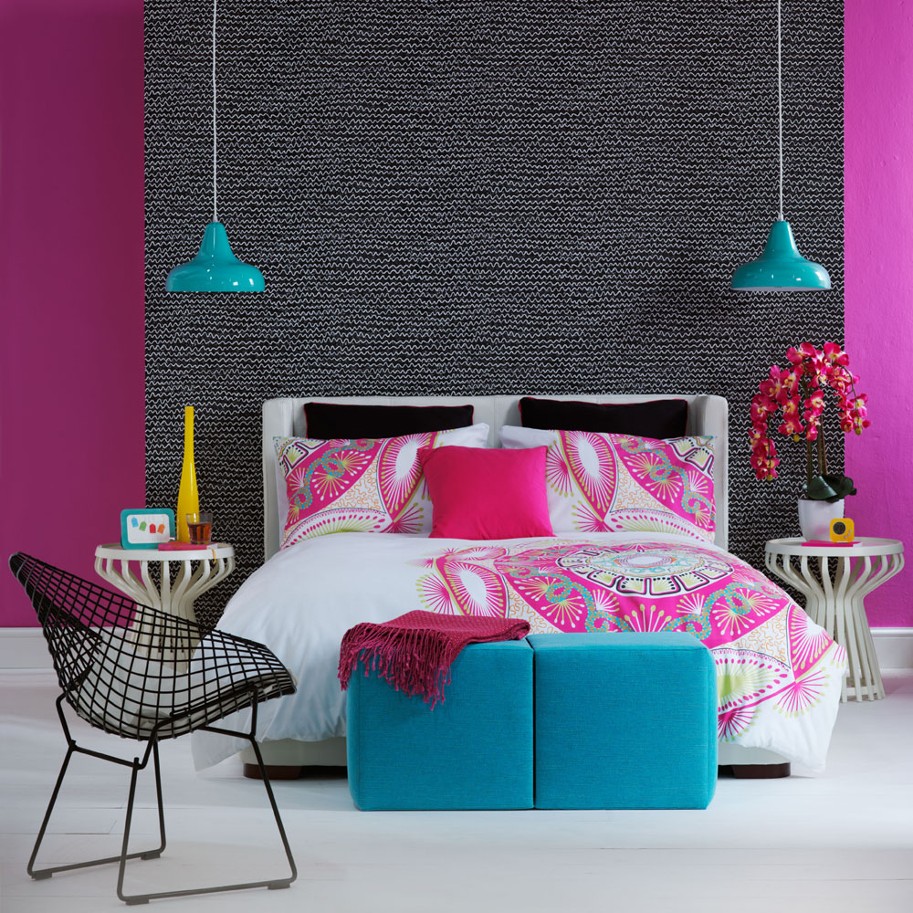 الألوان البراقة في ديكورات غرف النوم