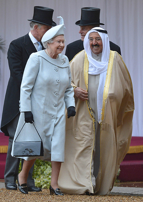  ملكة بريطانيا ترسل رسالة عزاء في وفاة أمير الكويت