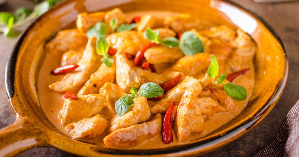 صالونة دجاج من اكلات شعبية اماراتية
