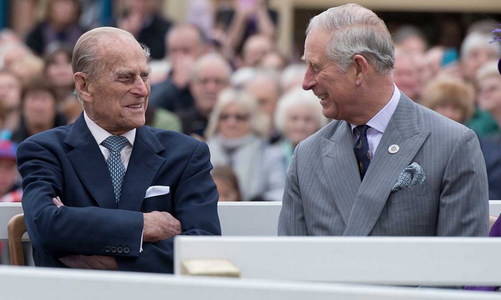 الأمير تشارلز اجتمع مع والده لمناقشة أزمة الأمير أندرو