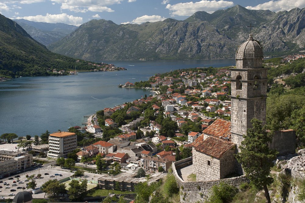 كوتور من أجمل وجهات سياحية في البلقان بواسطة Ggia