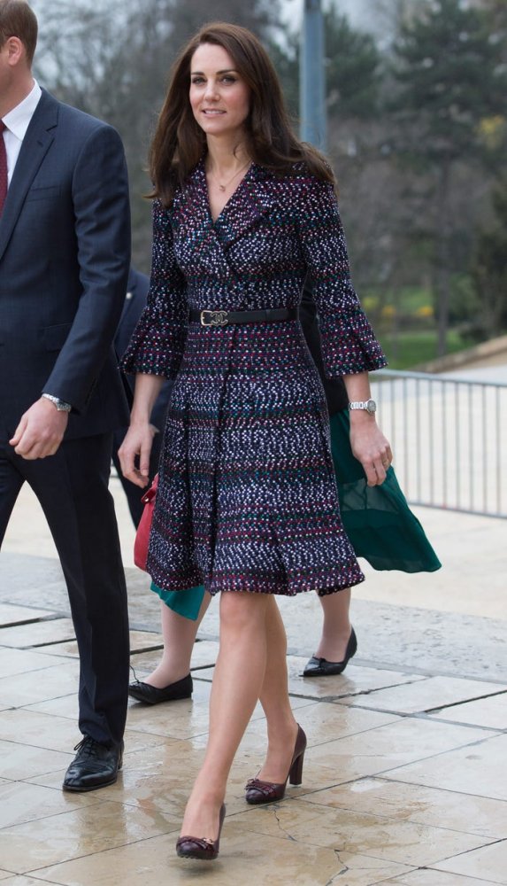 كيت ميدلتون تتألق بفستان من علامة الأزياء الراقية شانيل Chanel بقيمة 10 آلاف دولار
