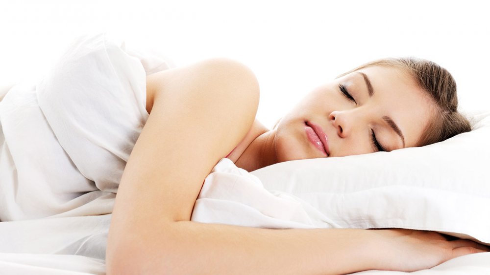 قلة النوم يمكن أن تتسبب التهابات في البشرة