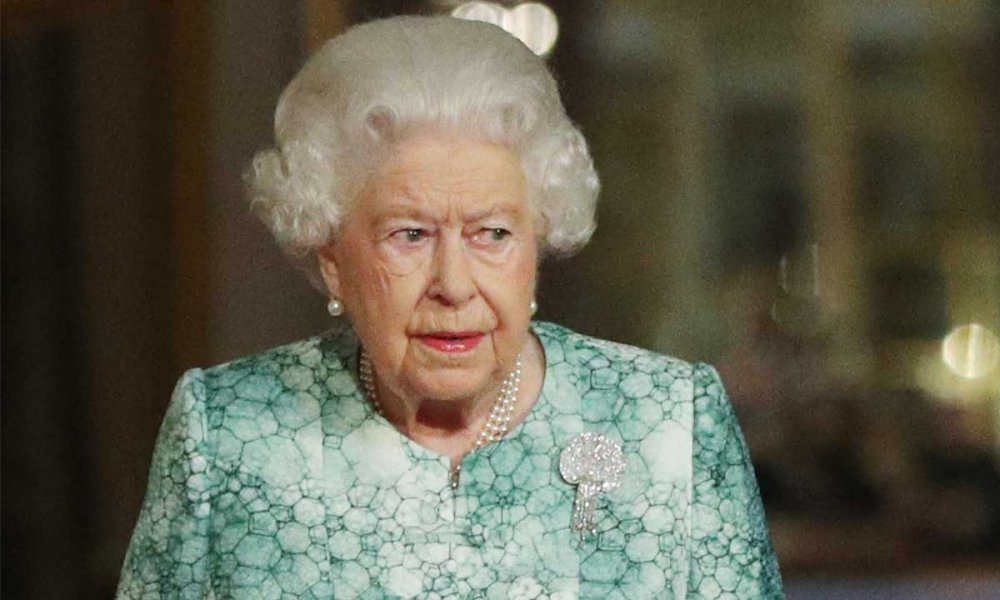 ملكة بريطانيا تتلقى هدية مميزة بمناسبة الذكرى السنوية 67 لتتويجها ملكة لبريطانيا