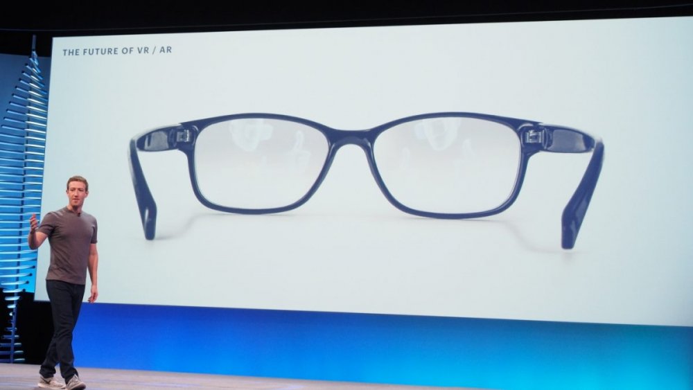 تستعد فيسبوك لطرح أول نظارة ذكية من إنتاجها في وقت لاحق من هذا العام