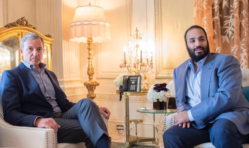 لقاء الأمير محمد بن سلمان برئيس مجلس الإدارة الرئيس التنفيذي لشركة والت ديزني