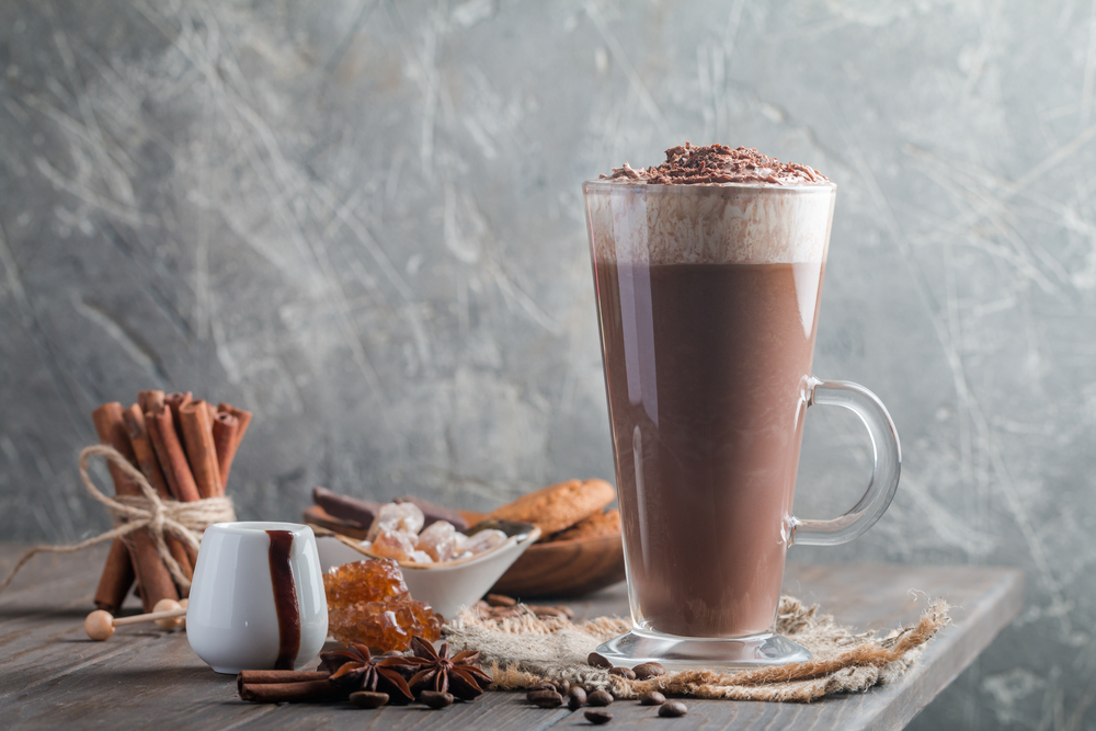 زيادة الوزن في رمضان بمشروب الشوكولاتة الساخن المفيد