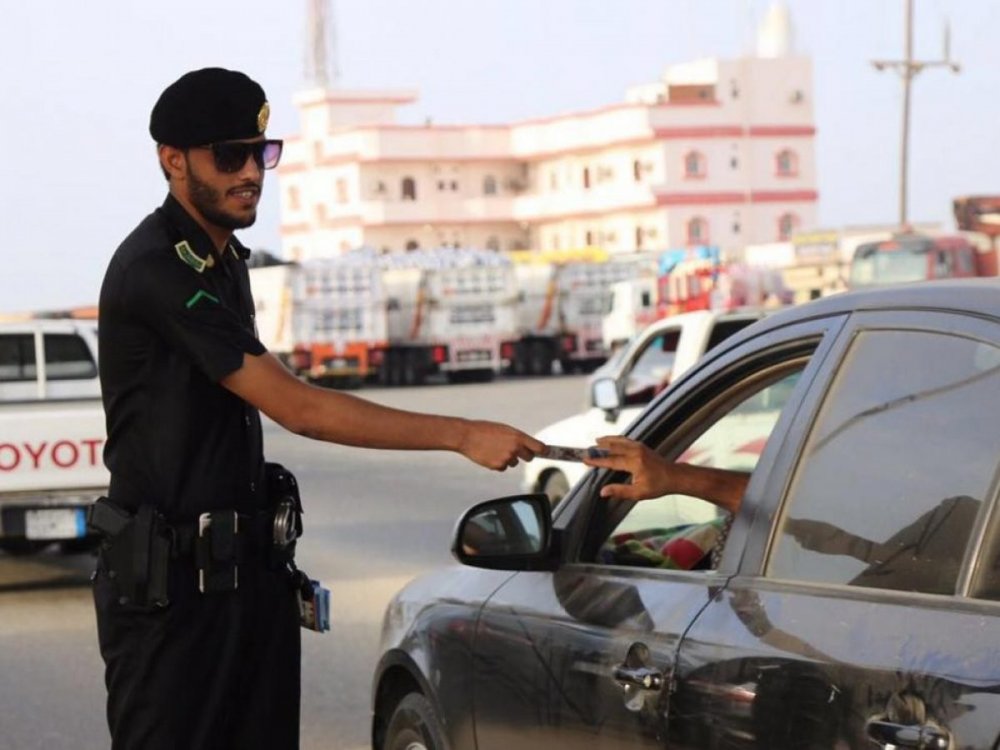  درجة التظليل المسموح والسيارات المسموح تظليلها في السعودية