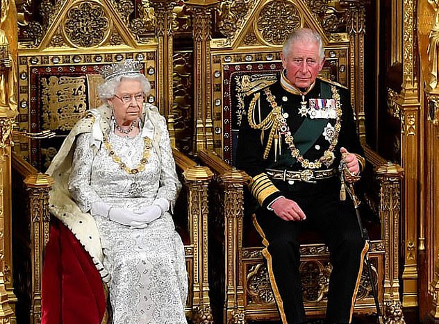 الأمير تشارلز لن يحصل على صلاحيات ملك في حياة الملكة إليزابيث الثانية