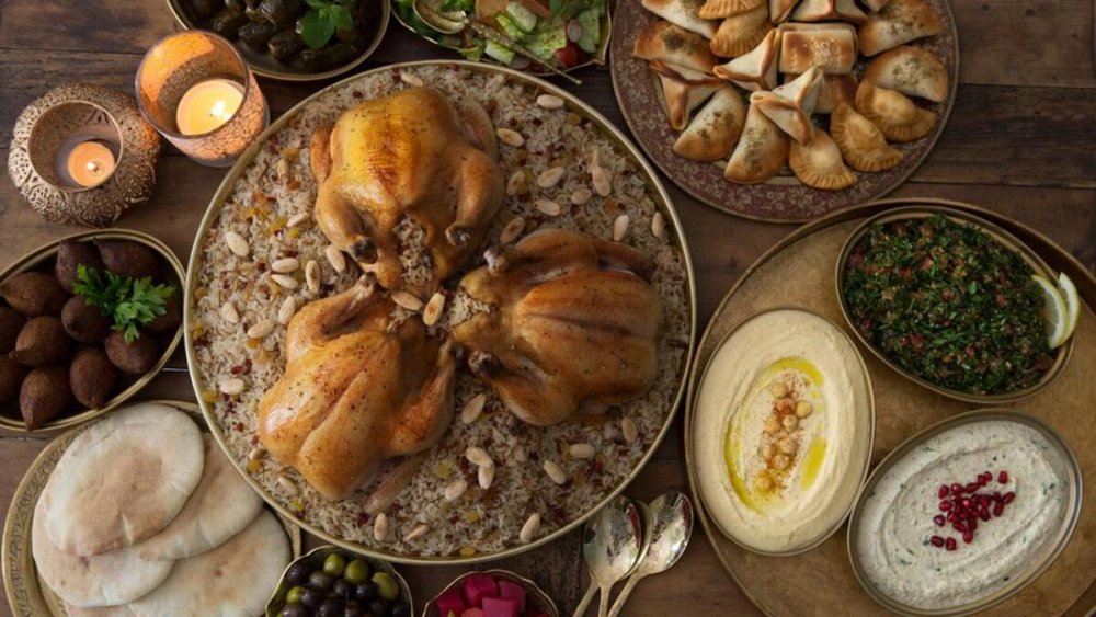تأجيل الأطعمة الدسمة لتناول فطور صحي في رمضان