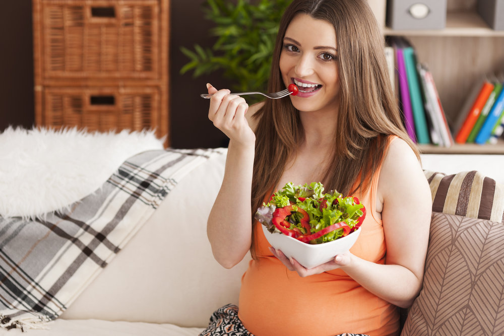 8 أكلات تزيد وزن الجنين في الشهر الثامن