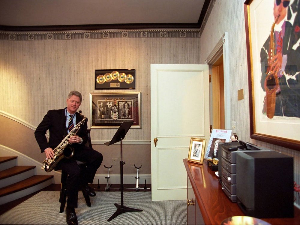 غرفة الموسيقا في فترة حكم بيل كلينتون من داخل البيت الأبيض