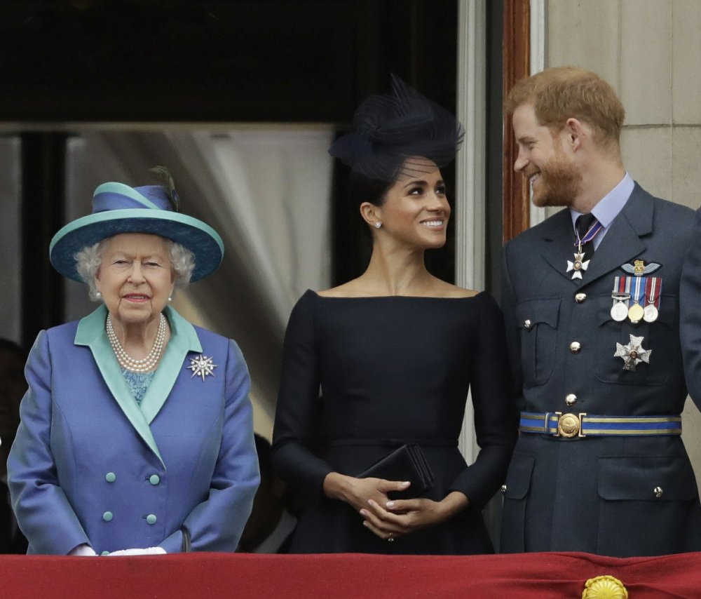 ملكة بريطانيا تنزع جميع الألقاب الملكية الخاصة بالأمير هاري: