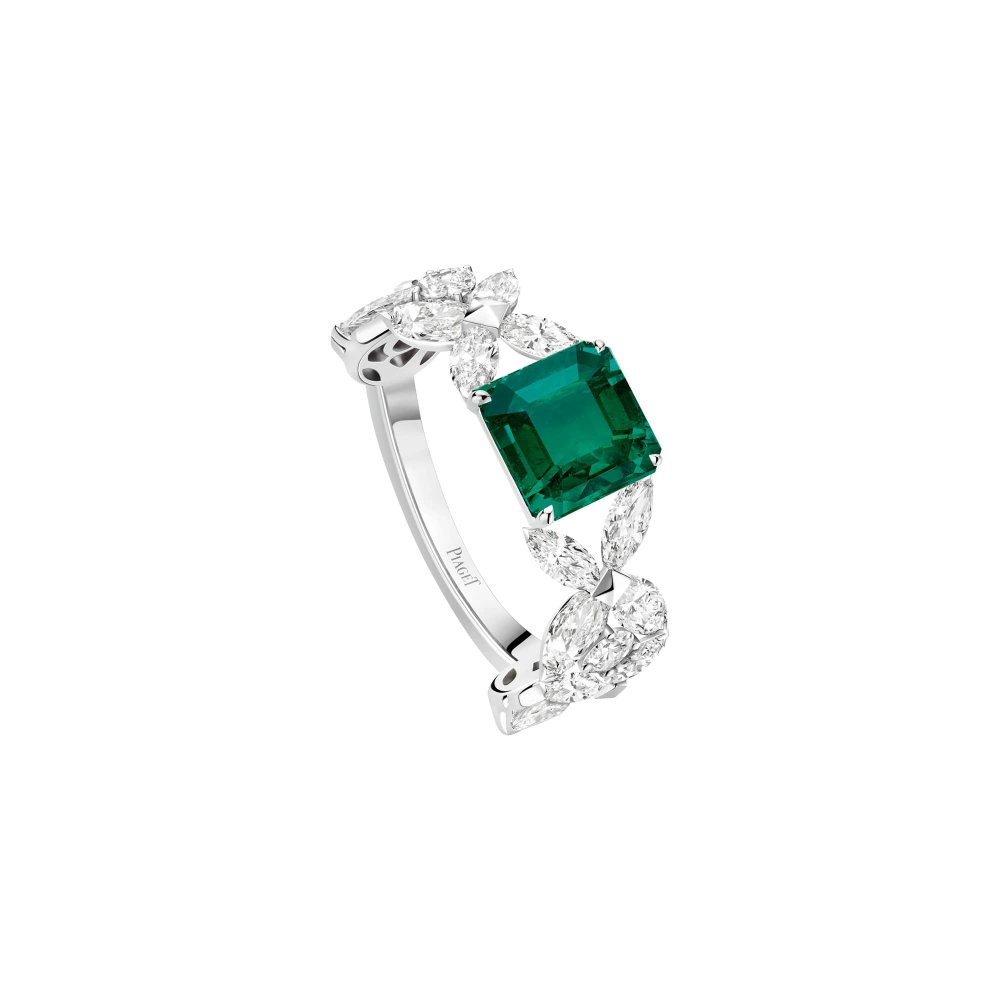 خاتم كنوز بياجيه المرصع بأحجار الزمرد Piaget Treasures emerald ring