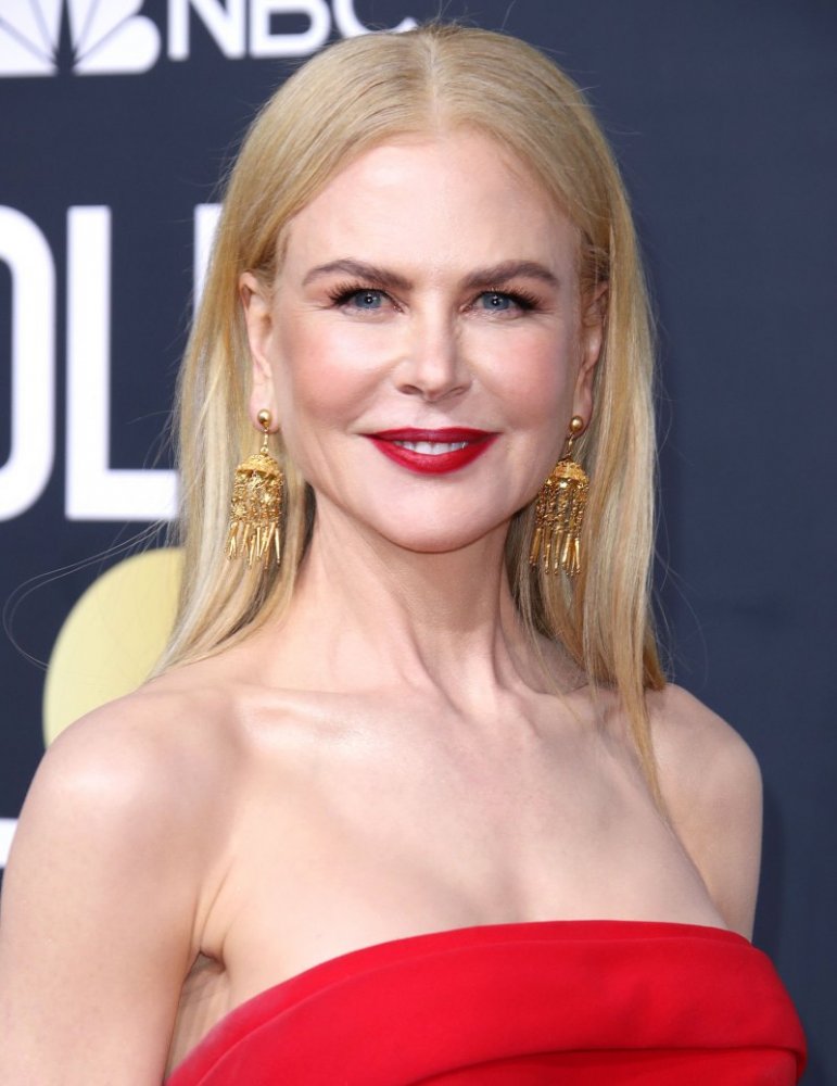 أحمر شفاه قوي من اختيار Nicole Kidman