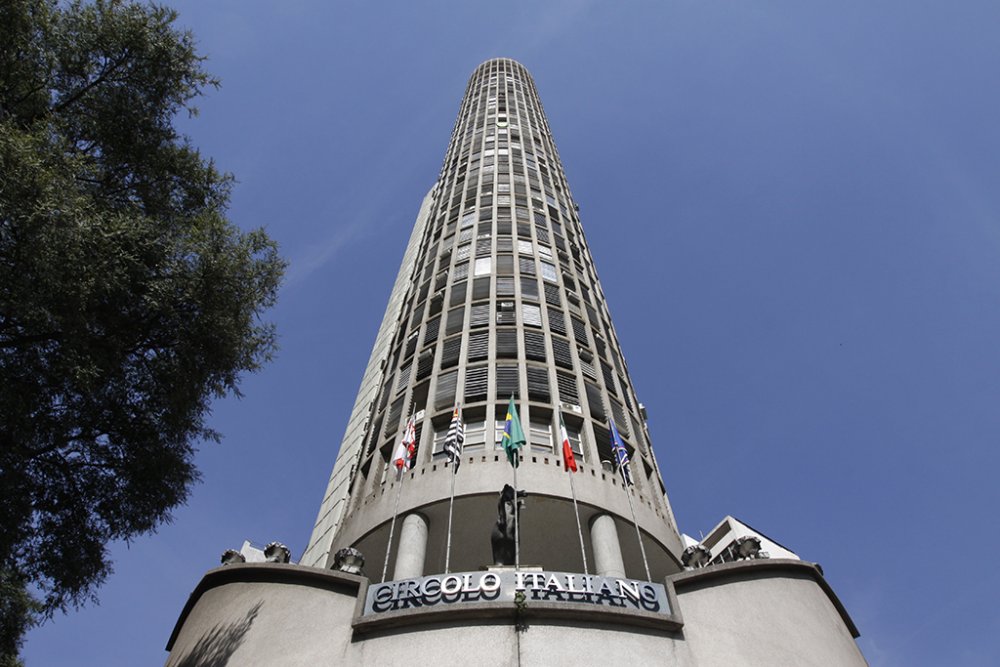 مبنى Edifício Itália من أجمل معالم ساو باولو السياحية الهندسية
