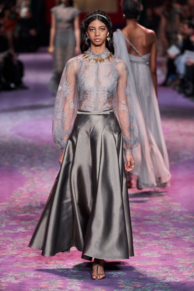  Christian Dior تنورة للسهرة 