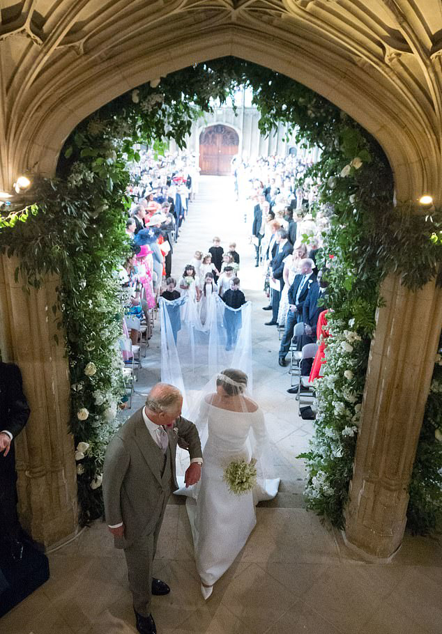 ميغان ماركل اختارت الأمير تشارلز ليمشي معها على ممر العروس