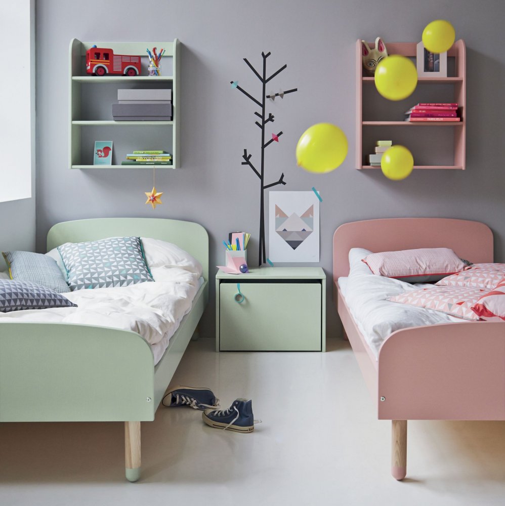سرائر غرفة أطفال بألوان منسجمة ومختلفة