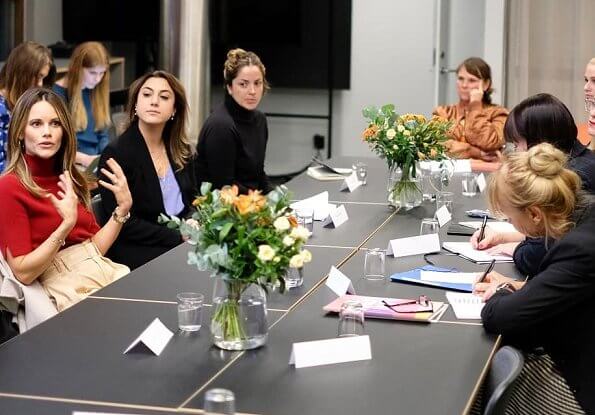 الأميرة صوفيا في اجتماع لسيدات الأعمال