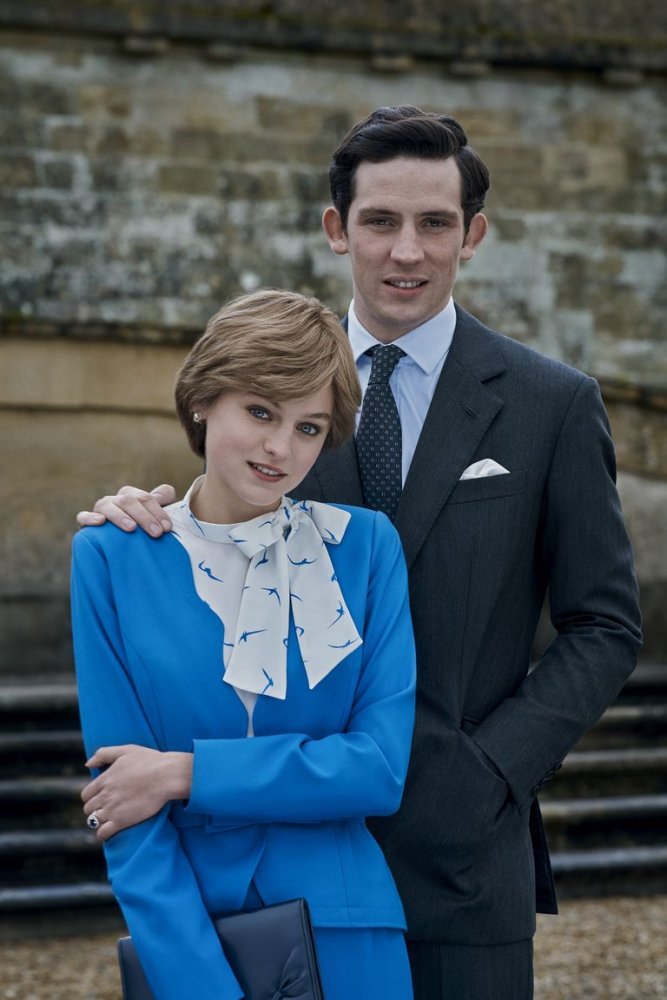 مسلسل التاج - الصورة الرسمية إعلان إعلان خطوبة الأمير تشارلز ة الأميرة ديانا