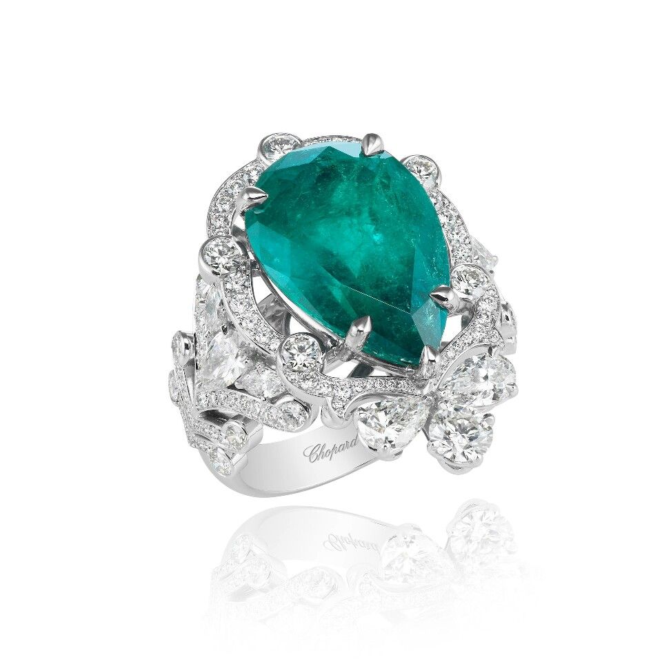 Precious Chopard emerald ring