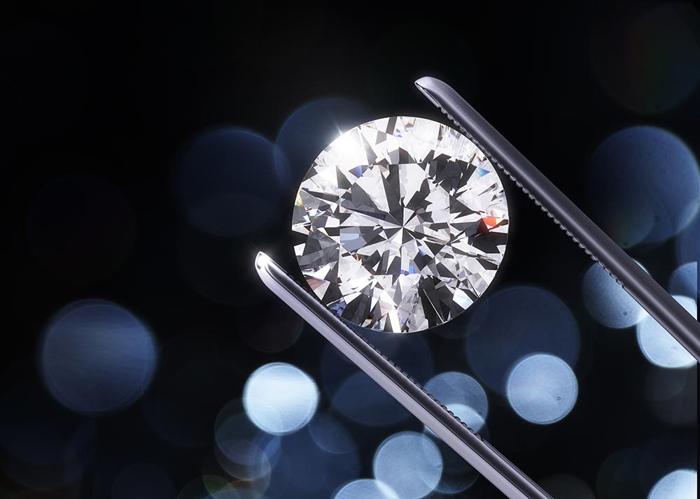 ‏10 حقائق قد لا تعرفها عن حجر الماس صديق المرأة