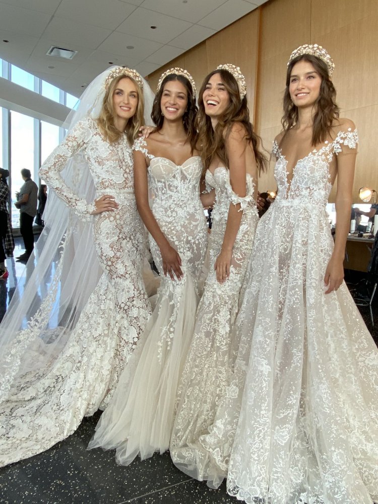 مجموعة فساتين زفاف بيرتا - اسبوع الموضة العرائسي في نيويورك 2020