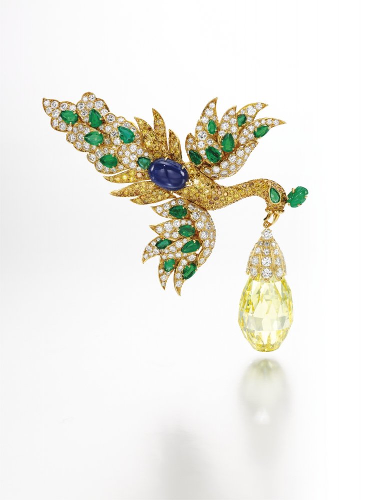 بروشات الماس للعرايس من دار Van Cleef & Arpels